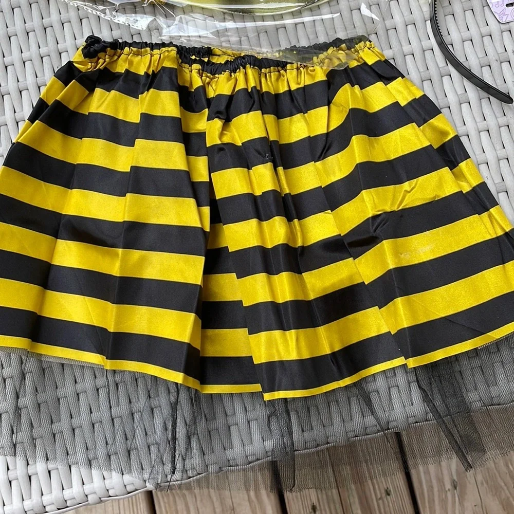 NEW 🐝 Girls Bumble Bee Halloween Costume Set Skirt, Wings and Headband Size 3+